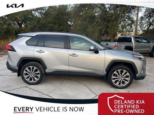 2022 Toyota RAV4 XLE Premium