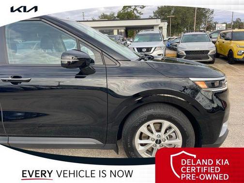 2024 Kia Carnival LX