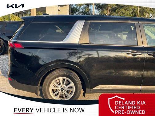 2024 Kia Carnival LX