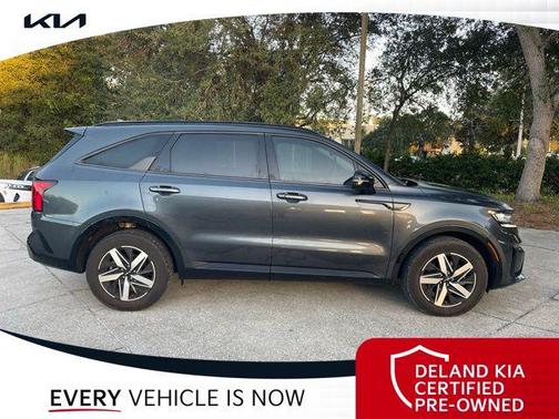 2023 Kia Sorento S