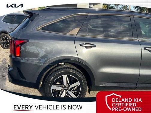 2023 Kia Sorento S