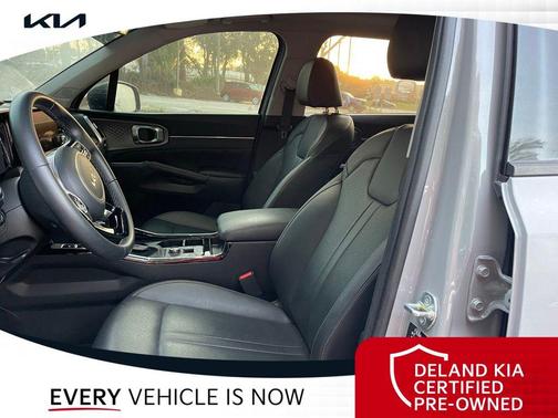 Wolf Gray 2023 Kia Sorento SX