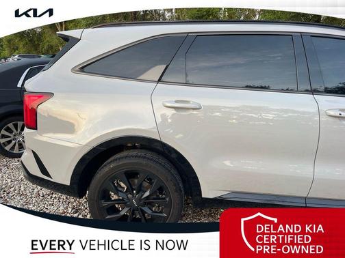 Wolf Gray 2023 Kia Sorento SX