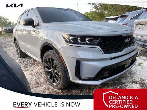 Wolf Gray 2023 Kia Sorento SX