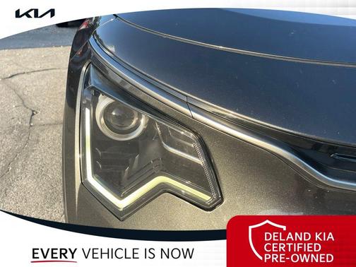 Graphite Gray 2023 Kia Niro Touring