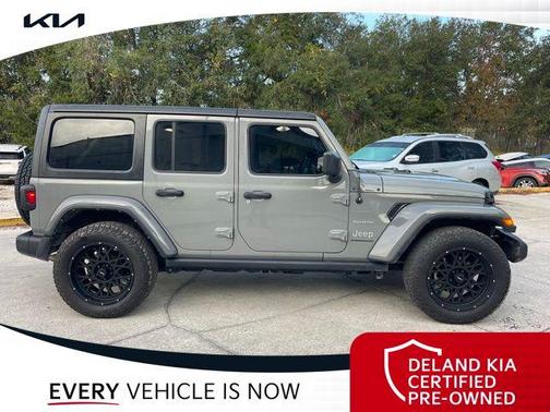2023 Jeep Wrangler 4-Door Sahara 4x4