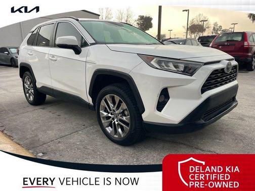 2019 Toyota RAV4 XLE Premium