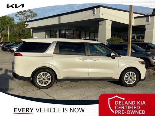 2024 Kia Carnival LX