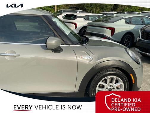 Moonwalk Grey Metallic 2020 MINI Hardtop Cooper S