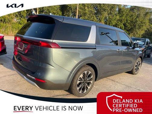 2024 Kia Carnival EX