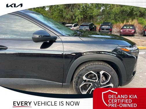 Mosaic Black Metallic 2025 Chevrolet Trax FWD 2RS