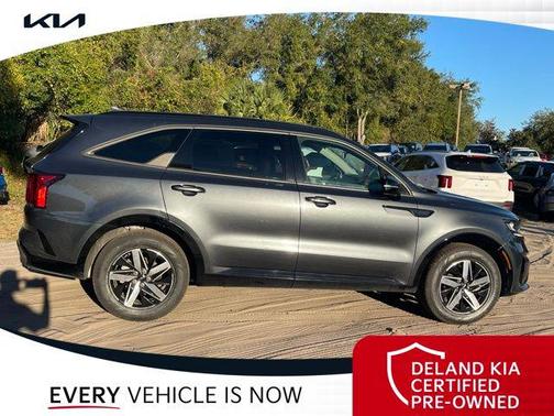 2022 Kia Sorento S