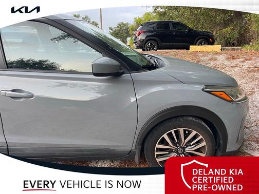 Boulder Gray 2021 Nissan Kicks SV