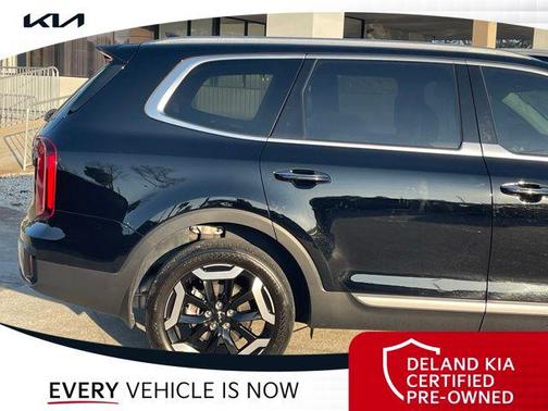 Ebony Black 2025 Kia Telluride S