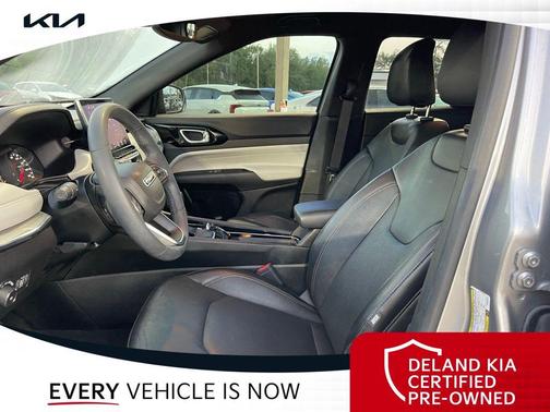 Billet Silver Metallic Clearcoat 2023 Jeep Compass Limited
