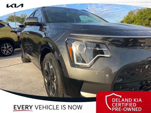 Graphite Gray 2024 Kia Niro EV Wind