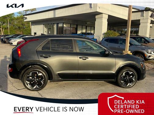 Graphite Gray 2024 Kia Niro EV Wind