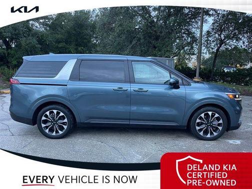 2024 Kia Carnival EX