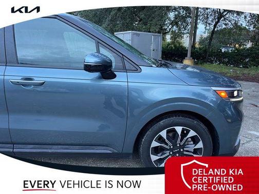 2024 Kia Carnival EX
