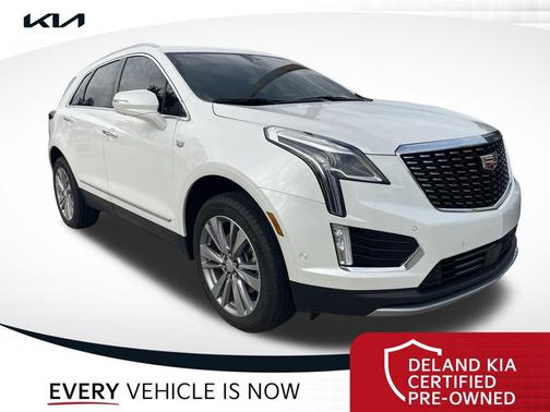 Crystal White Tricoat 2023 Cadillac XT5 Premium Luxury