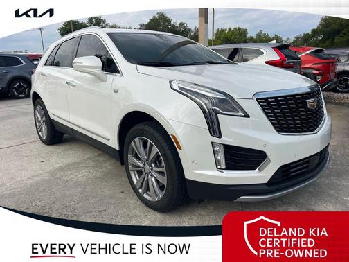 Crystal White Tricoat 2023 Cadillac XT5 Premium Luxury