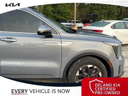 Everlasting Silver 2025 Kia Sorento S