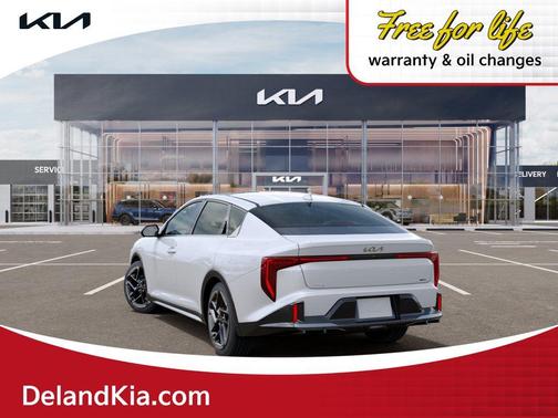White Pearl 2026 Kia K4 GT-Line