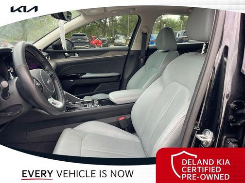 Ebony Black 2024 Kia K5 EX