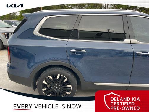 Midnight Lake Blue 2023 Kia Telluride SX