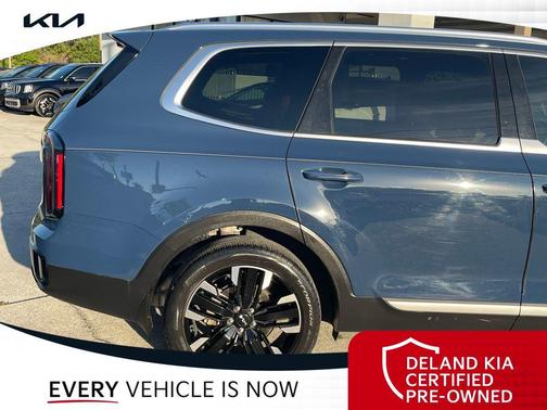 Midnight Lake Blue 2023 Kia Telluride SX