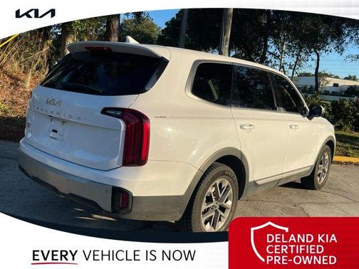 2023 Kia Telluride LX