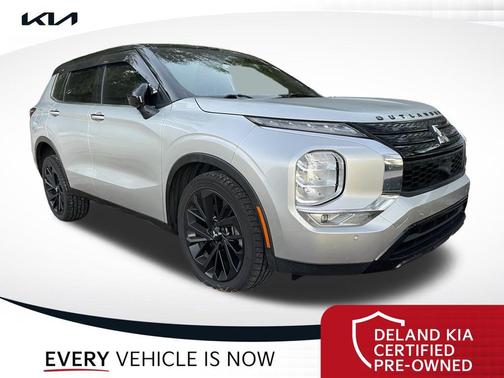 Alloy Silver Metallic 2023 Mitsubishi Outlander SEL Black Edition 2WD