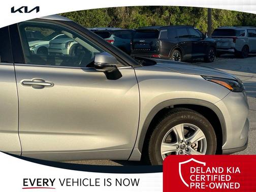 Celestial Silver Metallic 2022 Toyota Highlander LE