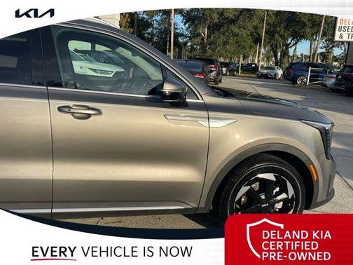 2025 Kia Sorento Hybrid EX