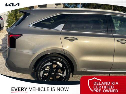 2025 Kia Sorento Hybrid EX