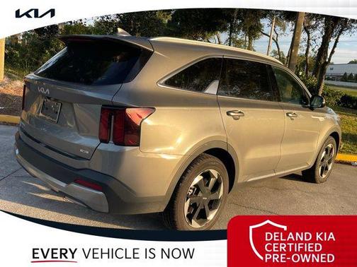 2025 Kia Sorento Hybrid EX
