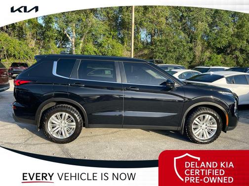 Black Diamond 2024 Mitsubishi Outlander ES