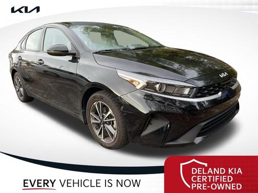 Aurora Black 2023 Kia Forte LXS