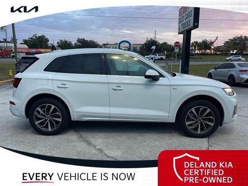 2022 Audi Q5 45 S line Premium Plus