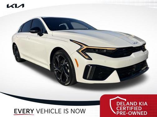 Snow White Pearl 2025 Kia K5 GT-Line