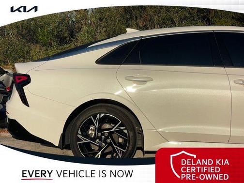 Snow White Pearl 2025 Kia K5 GT-Line