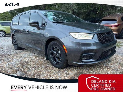 2022 Chrysler Pacifica Hybrid Limited