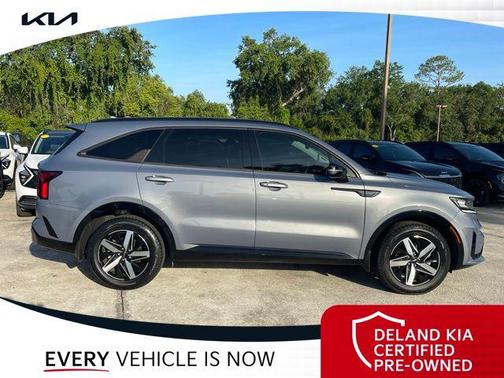 2022 Kia Sorento S