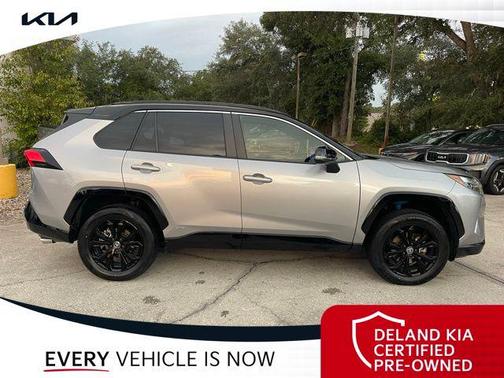 2023 Toyota RAV4 Hybrid SE