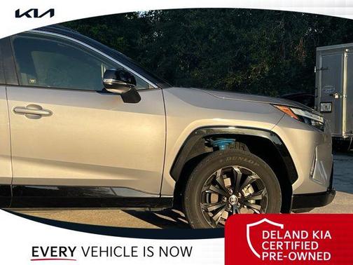 2023 Toyota RAV4 Hybrid SE