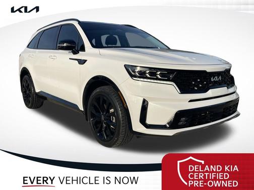 Glacial White Pearl 2023 Kia Sorento SX