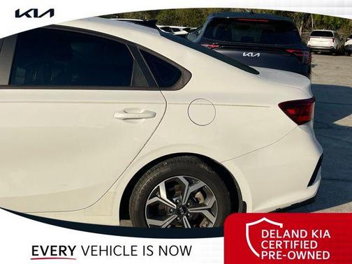 Clear White 2021 Kia Forte LXS