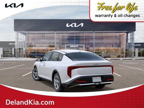 2025 Kia K4 LXS