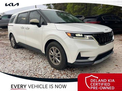 2022 Kia Carnival LX