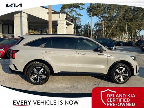 2022 Kia Sorento EX